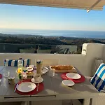 Spectacular Sea View La Mairena Golf & Paddle & Tennis Included 马尔韦利亚